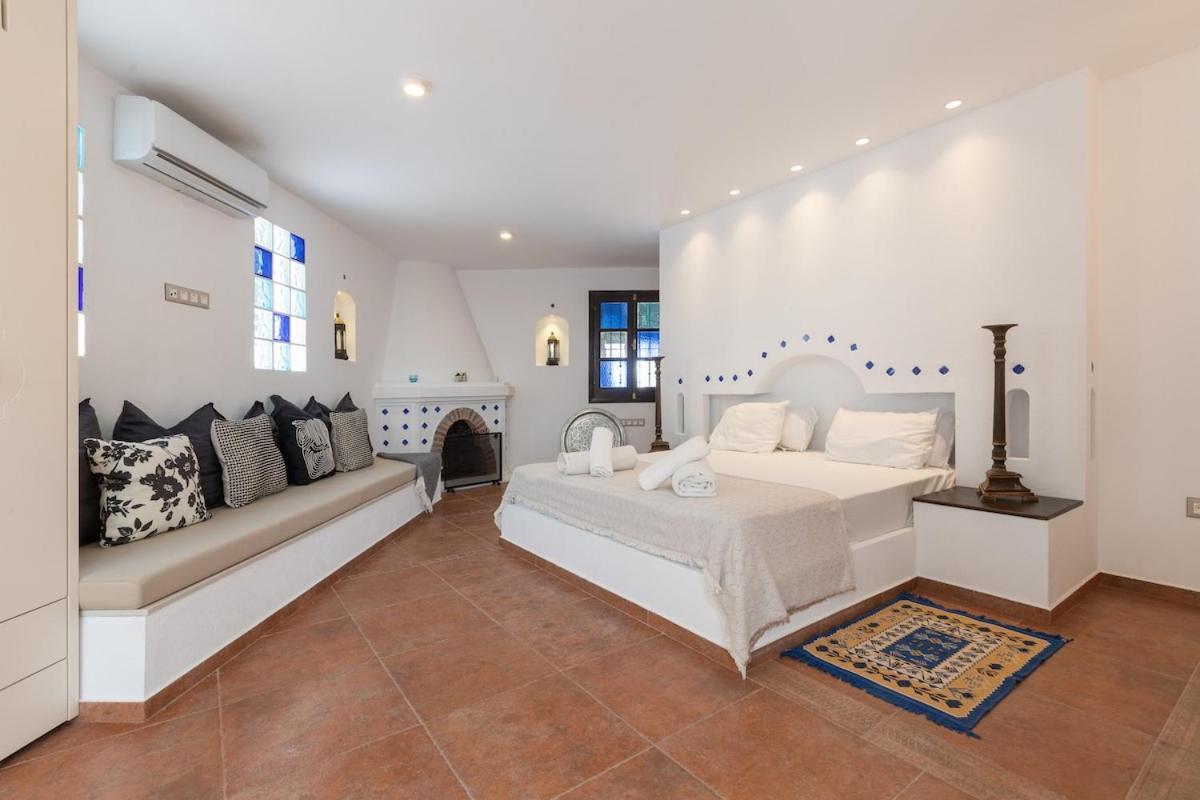 Casa 55 El Naranjal Marbella